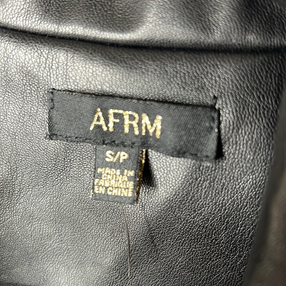 Leather jacket - Picture 1 of 7